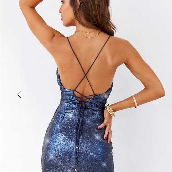 Elegant Blue Sequin Dress - Picture 2 of 5